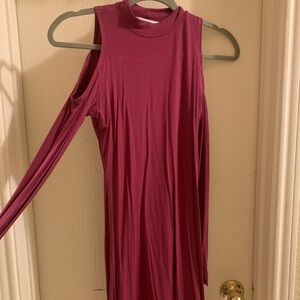 Elegant Burgundy Cold Shoulder Dress, no size listed but fits as S-M